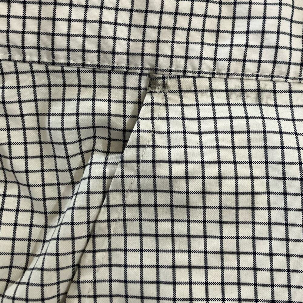 IZOD Golf Men's Black/White Plaid 10" Inseam Casual Golf Shorts | Size 42 - Picture 5 of 7